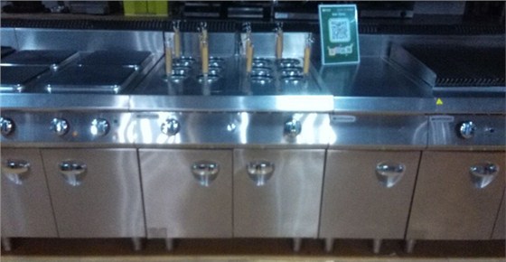 商用廚具、燃氣煮面爐