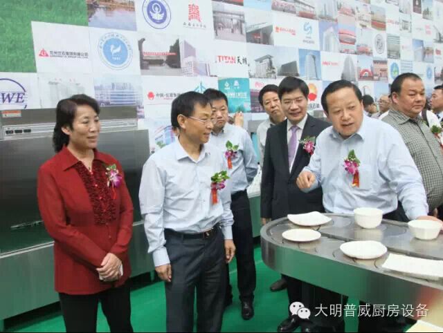 參觀自動分餐臺